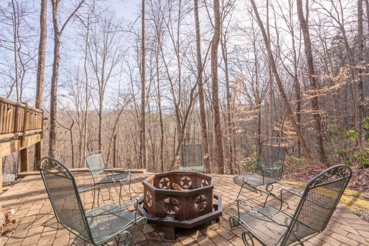 Moonshine Ridge Cabin With Hot Tub And Fire Pit Pigeon Forge Luaran gambar