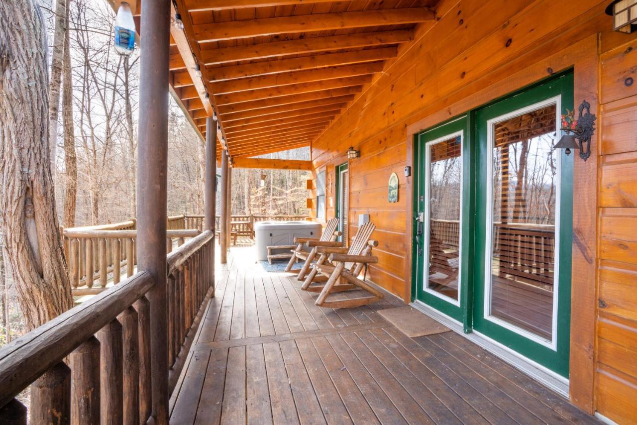 Moonshine Ridge Cabin With Hot Tub And Fire Pit Pigeon Forge Luaran gambar