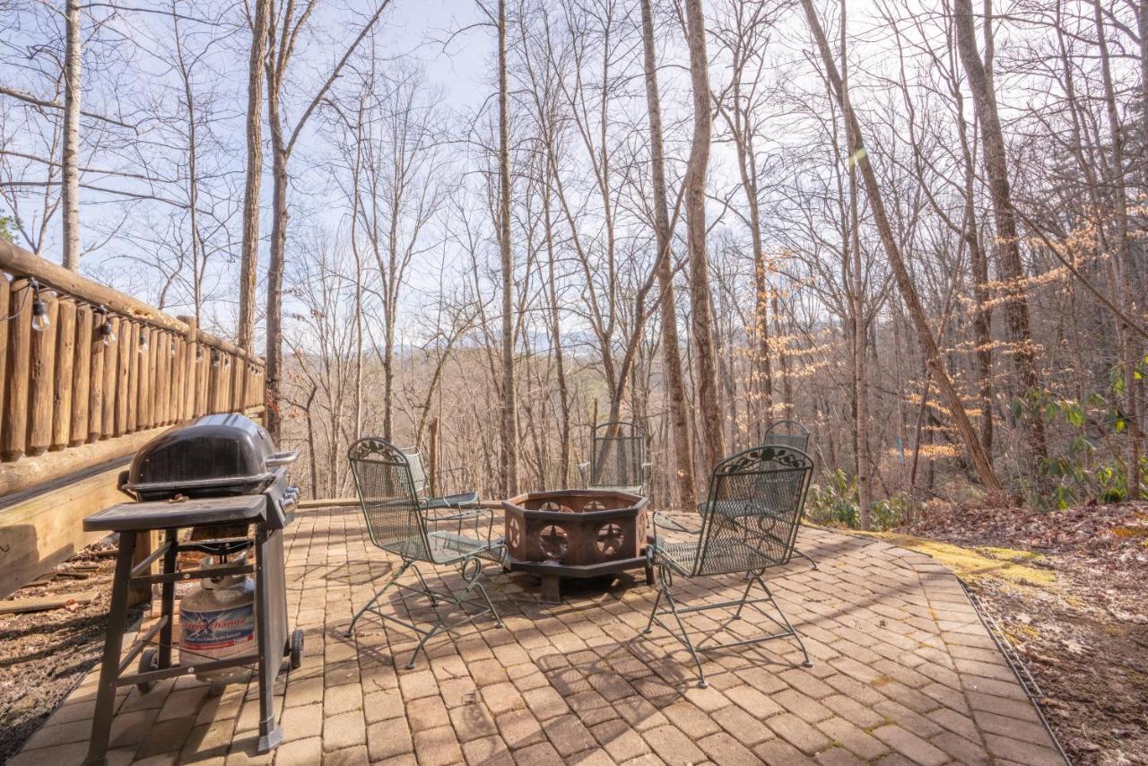 Moonshine Ridge Cabin With Hot Tub And Fire Pit Pigeon Forge Luaran gambar