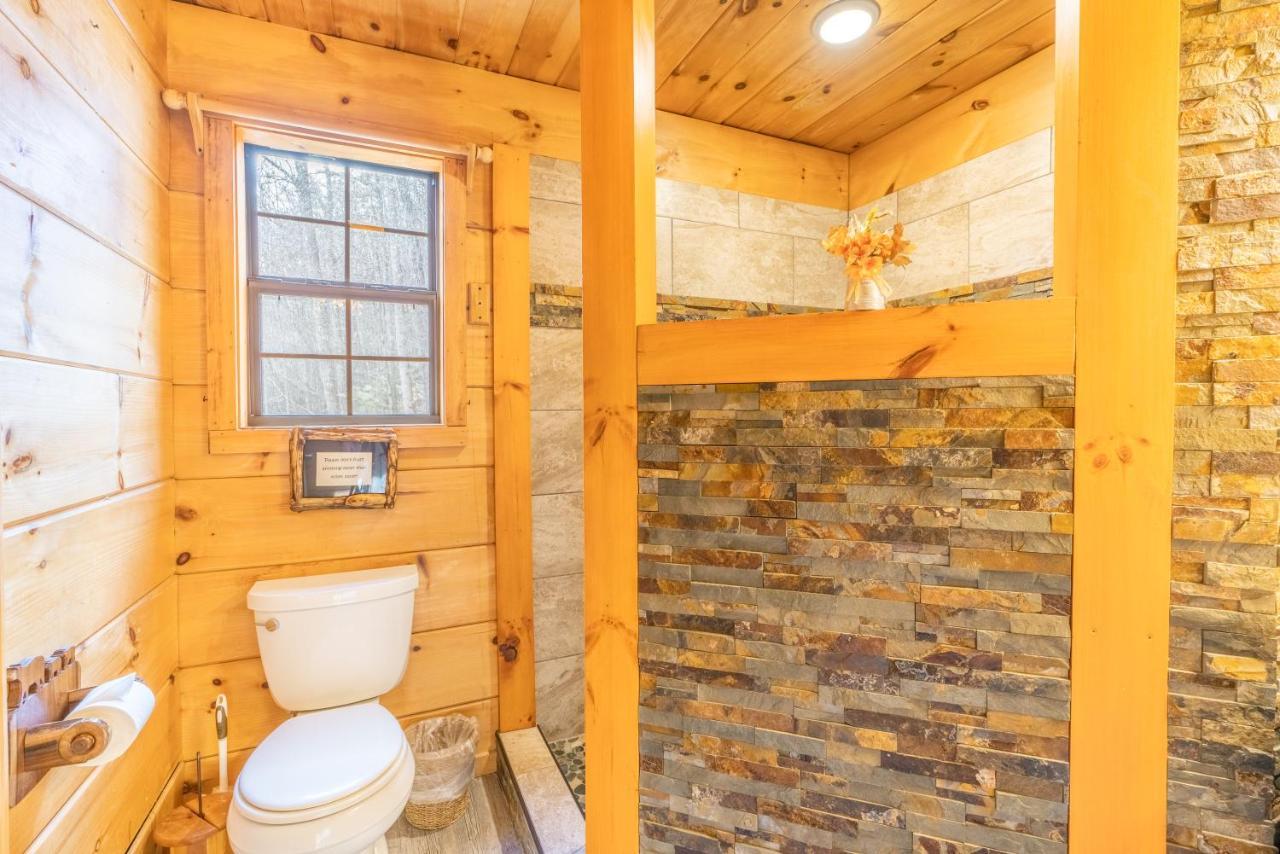 Moonshine Ridge Cabin With Hot Tub And Fire Pit Pigeon Forge Luaran gambar